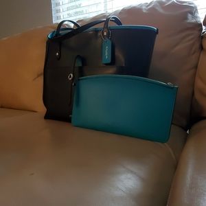 Coach Tote w/Cosmetic Bag